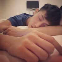 男生背影帅气头像图片_WWW.WHOISQQ.COM