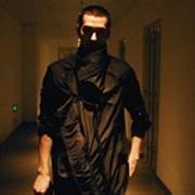 高傲冷漠男生头像图片_WWW.WHOISQQ.COM
