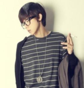高傲冷漠男生头像图片_WWW.WHOISQQ.COM