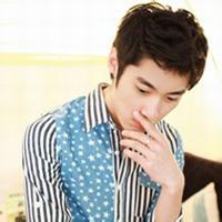 qq 成熟男生头像图片衬衫_WWW.WHOISQQ.COM