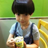 男生夸张大笑头像图片_WWW.WHOISQQ.COM