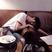 关于雨的qq头像图片男生_WWW.WHOISQQ.COM