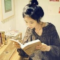 一个男生看书的头像图片_WWW.WHOISQQ.COM