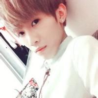 qq花心男生头像图片_WWW.WHOISQQ.COM