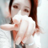 男生西瓜头亲女生头像图片_WWW.WHOISQQ.COM