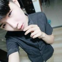 男生全身头像图片纯真_WWW.WHOISQQ.COM
