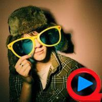 qq头像图片男生右上角1_WWW.WHOISQQ.COM