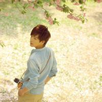 qq头像图片男生背背包_WWW.WHOISQQ.COM