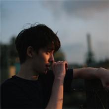 qw头像图片光头男生_WWW.WHOISQQ.COM