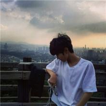 qw头像图片光头男生_WWW.WHOISQQ.COM
