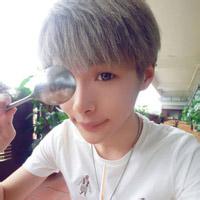 小眼睛头像图片男生_WWW.WHOISQQ.COM