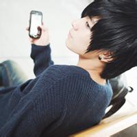穿花式衣服的男生头像图片_WWW.WHOISQQ.COM
