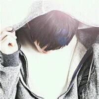 卫衣帽男生头像图片_WWW.WHOISQQ.COM