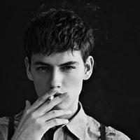 男生英伦范qq头像图片_WWW.WHOISQQ.COM