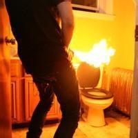 黑色会男生头像图片_WWW.WHOISQQ.COM