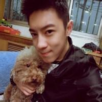 qq头像图片男生衣服碎花_WWW.WHOISQQ.COM