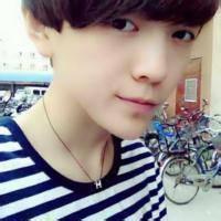 带作业的男生头像图片_WWW.WHOISQQ.COM