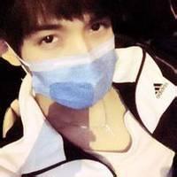 男生口罩男头像图片_WWW.WHOISQQ.COM