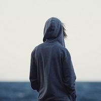 2015男生背影头像图片_WWW.WHOISQQ.COM