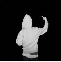 qq白衣服头像图片男生_WWW.WHOISQQ.COM