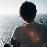 2015男生背影头像图片_WWW.WHOISQQ.COM