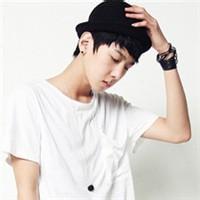 qq白衣服头像图片男生_WWW.WHOISQQ.COM