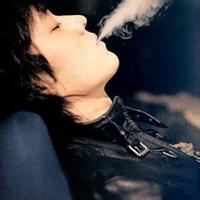 霸道男生头像图片 叼着烟_WWW.WHOISQQ.COM