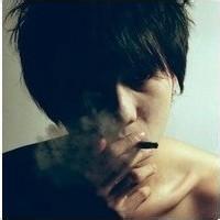 霸道男生头像图片 叼着烟_WWW.WHOISQQ.COM
