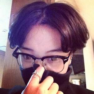 中分男生头像图片吧_WWW.WHOISQQ.COM