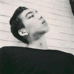 中分男生头像图片吧_WWW.WHOISQQ.COM