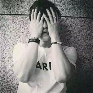中分男生头像图片吧_WWW.WHOISQQ.COM