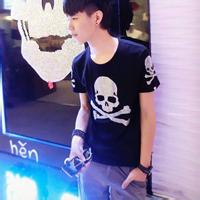 拿着枪的男生qq头像图片_WWW.WHOISQQ.COM