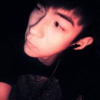 qq墨镜男生犀利头像图片_WWW.WHOISQQ.COM