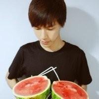 夏日男生头像图片_WWW.WHOISQQ.COM