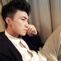 带眼泪的头像图片男生_WWW.WHOISQQ.COM