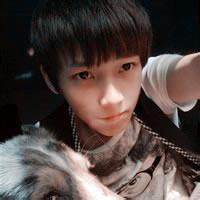 酒吧富二代男生头像图片_WWW.WHOISQQ.COM