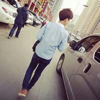 男生头像图片背面_WWW.WHOISQQ.COM