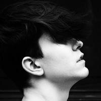 男生最难过的头像图片_WWW.WHOISQQ.COM