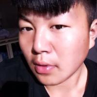 胖胖的男生头像图片_WWW.WHOISQQ.COM