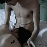 qq潮流男生头像图片大全_WWW.WHOISQQ.COM