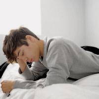 2015男生帅气头像图片_WWW.WHOISQQ.COM
