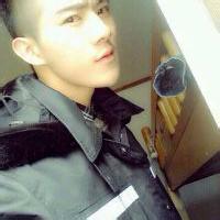 男生警察头像图片_WWW.WHOISQQ.COM