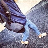 qq头像图片男生半身蓝色的_WWW.WHOISQQ.COM