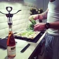 做饭男生头像图片_WWW.WHOISQQ.COM