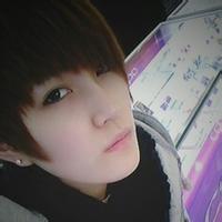 斜刘海qq头像图片男生_WWW.WHOISQQ.COM
