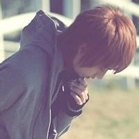 qq头像图片男生沉默无声_WWW.WHOISQQ.COM