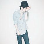 qq男生白底头像图片_WWW.WHOISQQ.COM