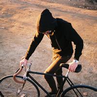 骑行头像图片男生头像图片_WWW.WHOISQQ.COM