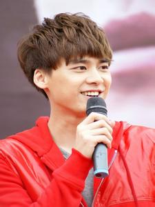 pp头像图片男生李易峰_WWW.WHOISQQ.COM