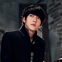 清新帅气韩国男生头像图片_WWW.WHOISQQ.COM
